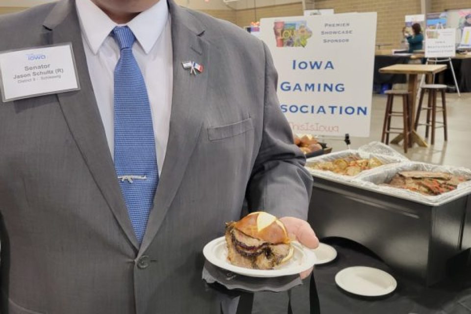 Update image showing Sen Jason Schultz 2022 Tfi 1 600x800.